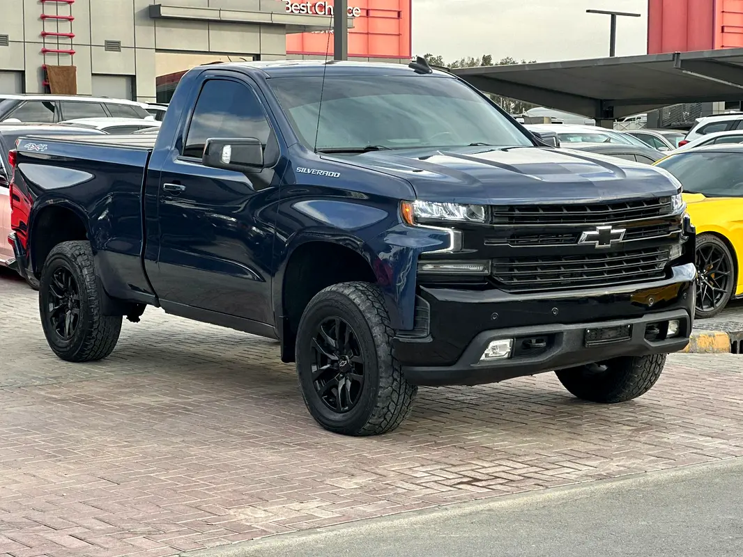 CHEVROLET Silverado RST 2019 - photo 3 - Import Émirats | International Cars