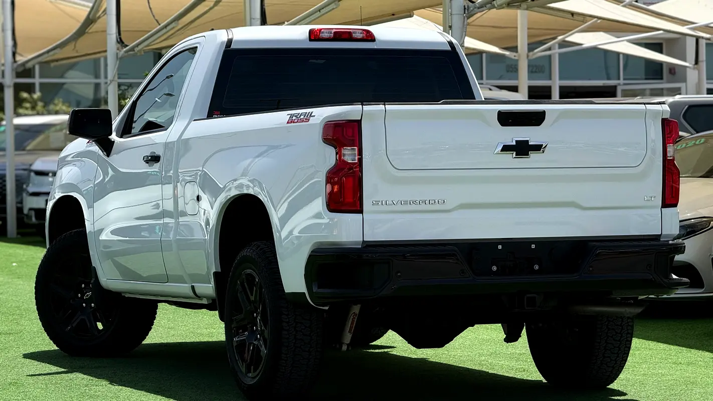 CHEVROLET Silverado 1500 LT Trail Boss 2023 - photo 5 - Import Émirats | International Cars