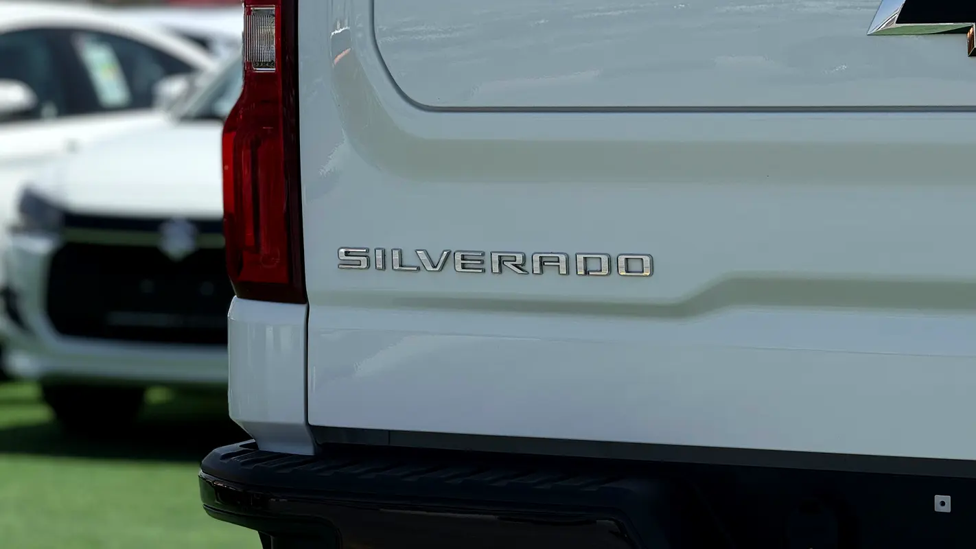 CHEVROLET Silverado 1500 LT Trail Boss 2023 - photo 7 - Import Émirats | International Cars