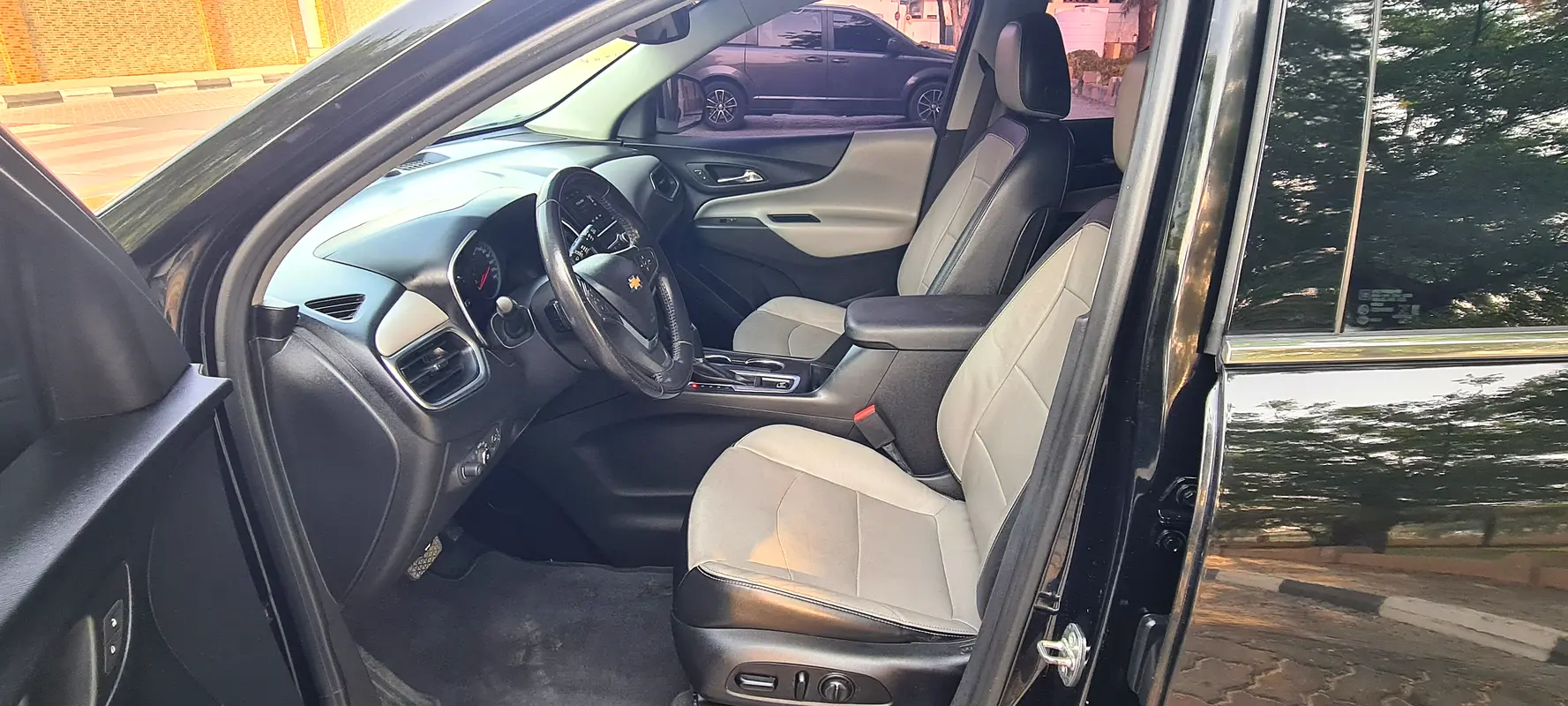 CHEVROLET Equinox LT 2020 - photo 10 - Import Émirats | International Cars