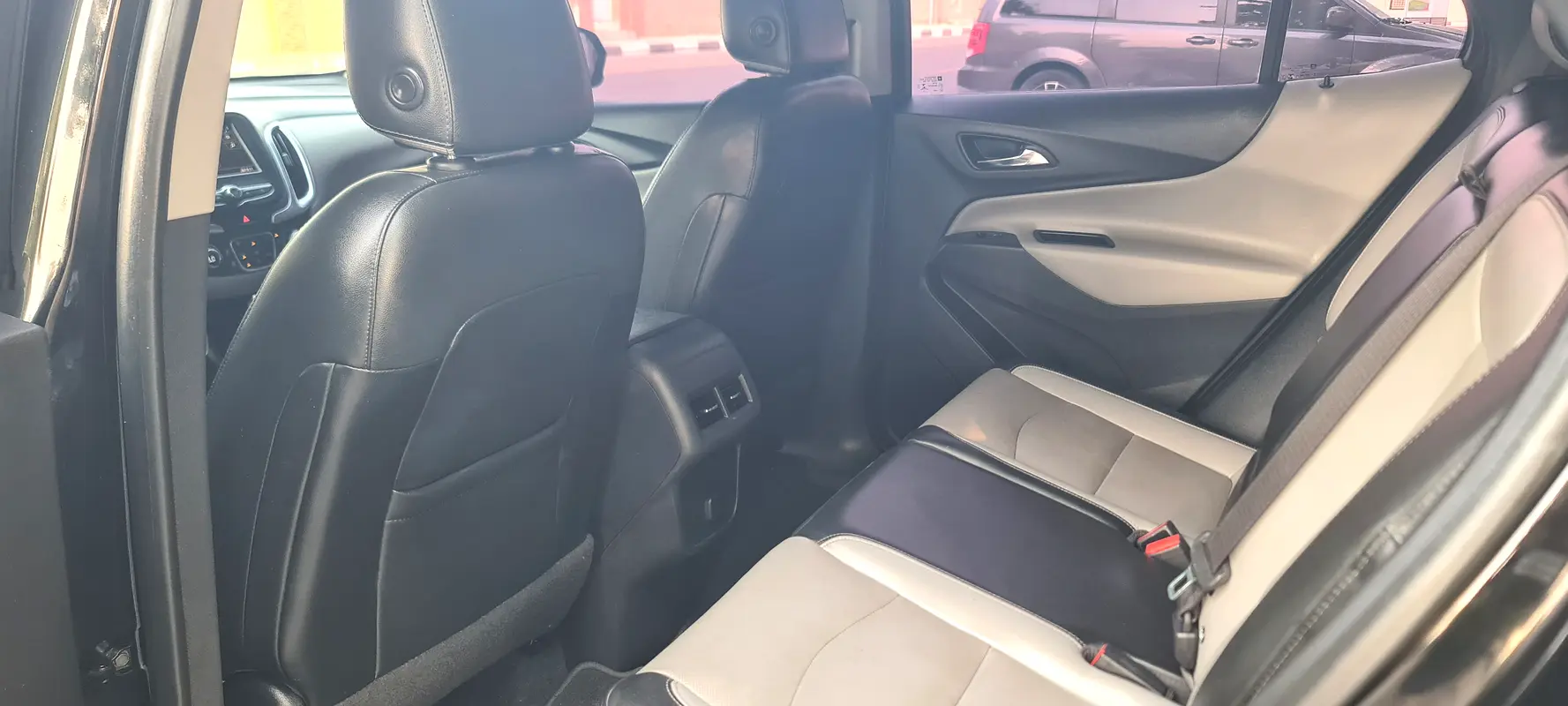 CHEVROLET Equinox LT 2020 - photo 12 - Import Émirats | International Cars