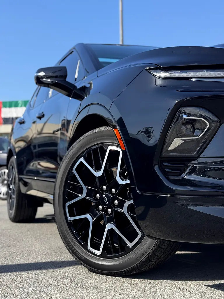 CHEVROLET Blazer RS 2023 - photo 5 - Import Émirats | International Cars