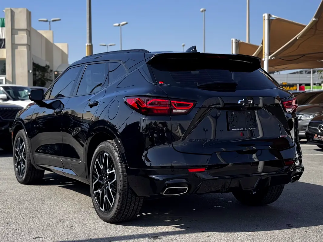 CHEVROLET Blazer RS 2023 - photo 9 - Import Émirats | International Cars