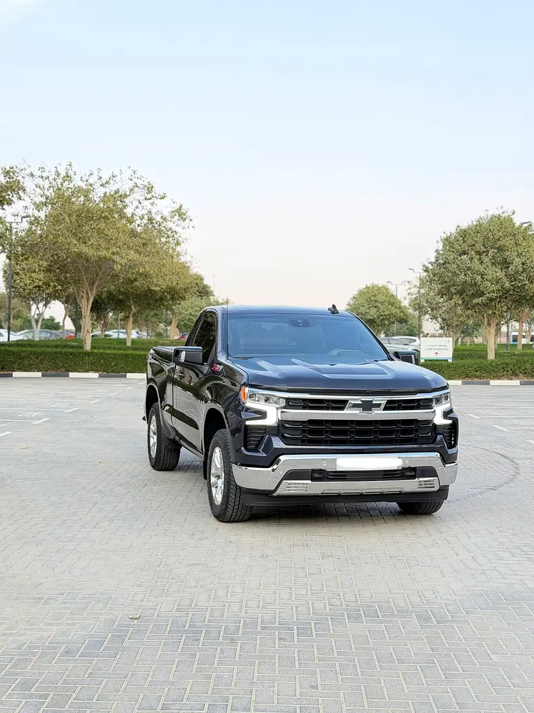 CHEVROLET Silverado LT 2024 - photo 4 - Import Émirats | International Cars