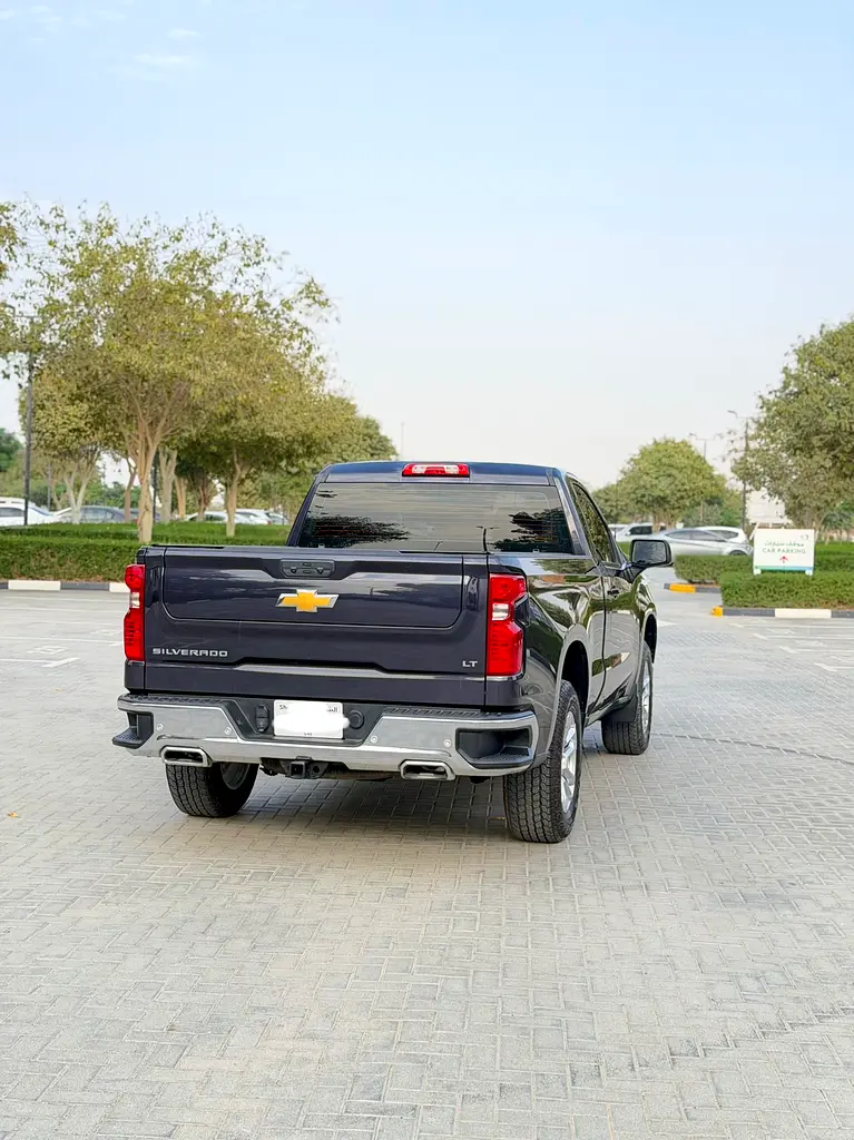 CHEVROLET Silverado LT 2024 - photo 8 - Import Émirats | International Cars