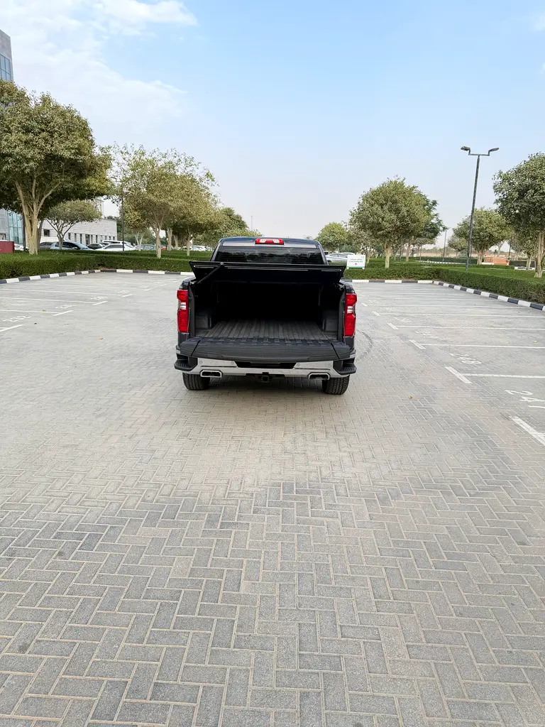 CHEVROLET Silverado LT 2024 - photo 9 - Import Émirats | International Cars