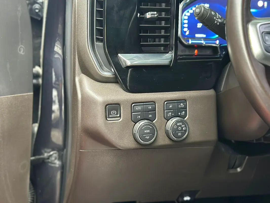 CHEVROLET Silverado 1500 LT Trail Boss 2022 - photo 6 - Import Émirats | International Cars