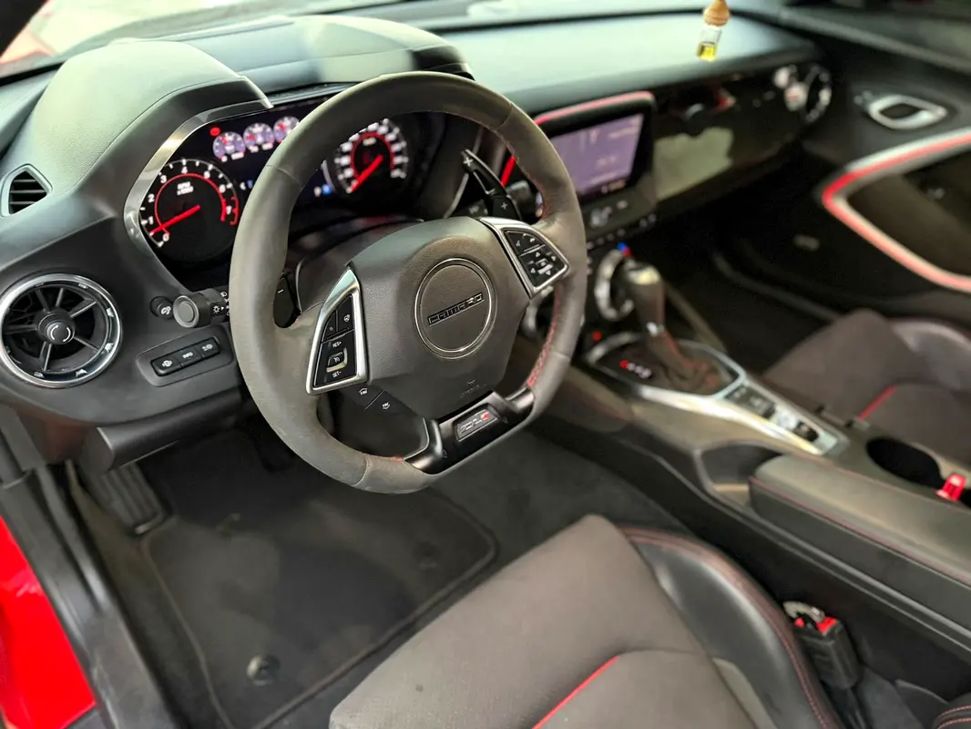 CHEVROLET Camaro ZL1 2019 - photo 11 - Import Émirats | International Cars