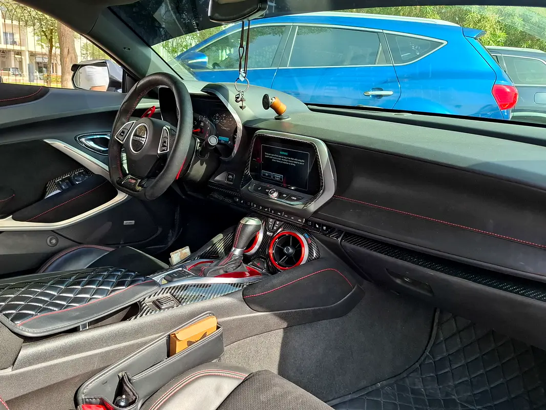 CHEVROLET Camaro 2SS 2016 - photo 12 - Import Émirats | International Cars