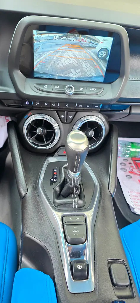 CHEVROLET Camaro 1LT 2017 - photo 9 - Import Émirats | International Cars