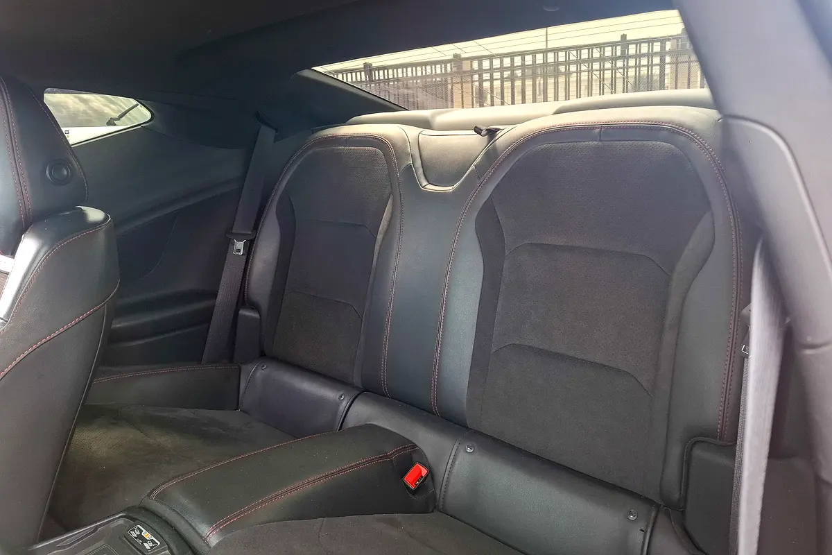 CHEVROLET Camaro ZL1 2019 - photo 12 - Import Émirats | International Cars