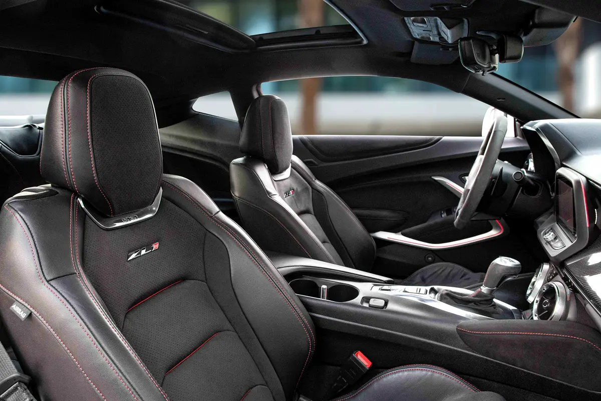 CHEVROLET Camaro ZL1 2023 - photo 11 - Import Émirats | International Cars