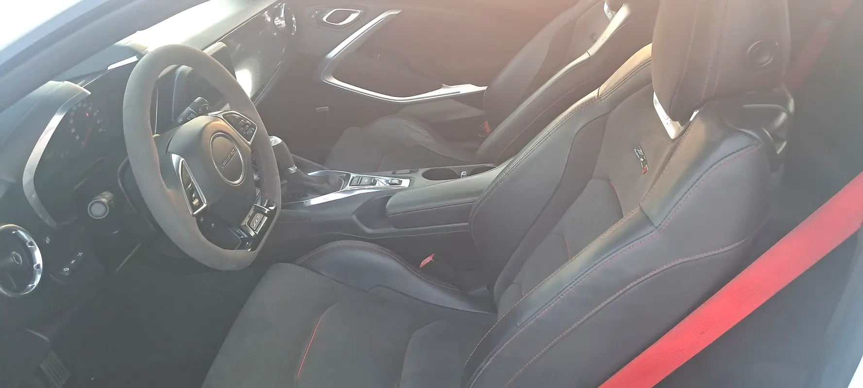 CHEVROLET Camaro ZL1 2018 - photo 12 - Import Émirats | International Cars