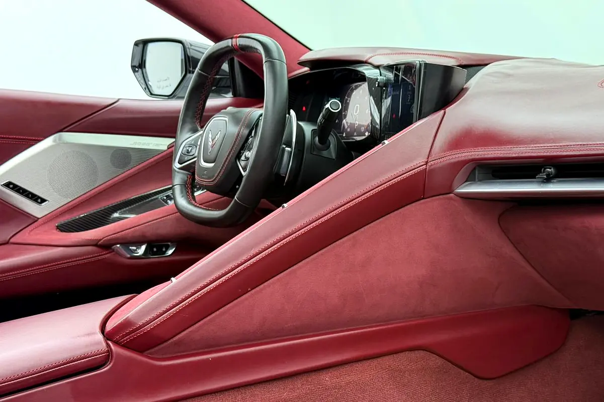 CHEVROLET Corvette C8 3LT 2021 - photo 12 - Import Émirats | International Cars