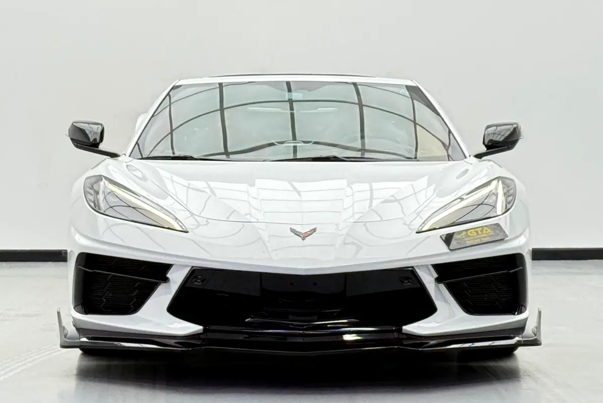CHEVROLET Corvette C8 3LT 2021 - photo 2 - Import Émirats | International Cars