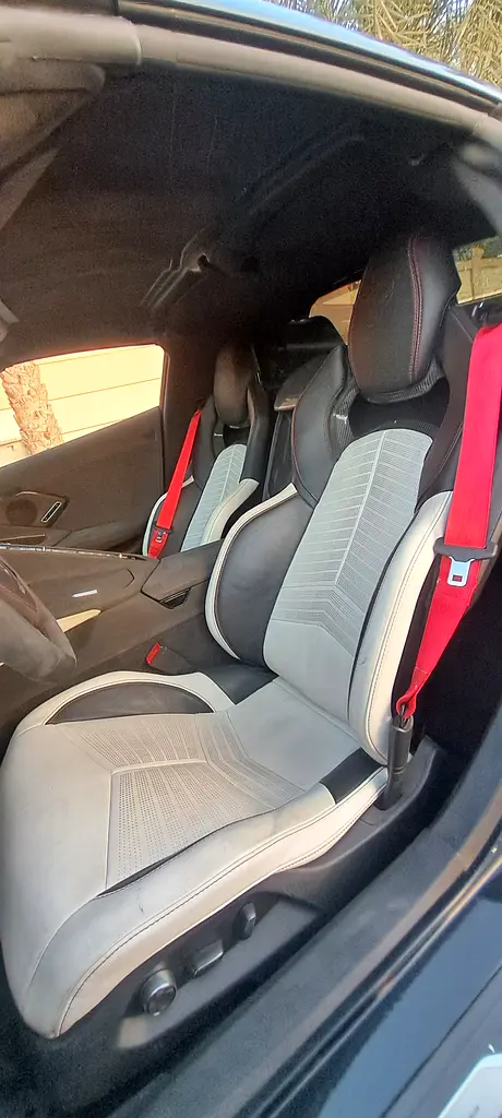 CHEVROLET Corvette 70th Anniversary Edition 2023 - photo 11 - Import Émirats | International Cars