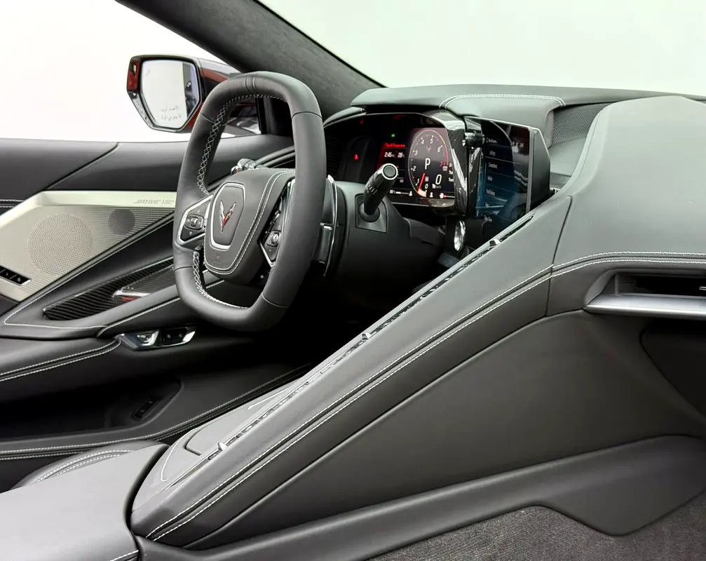 CHEVROLET Corvette Stingray 2025 - photo 11 - Import Émirats | International Cars