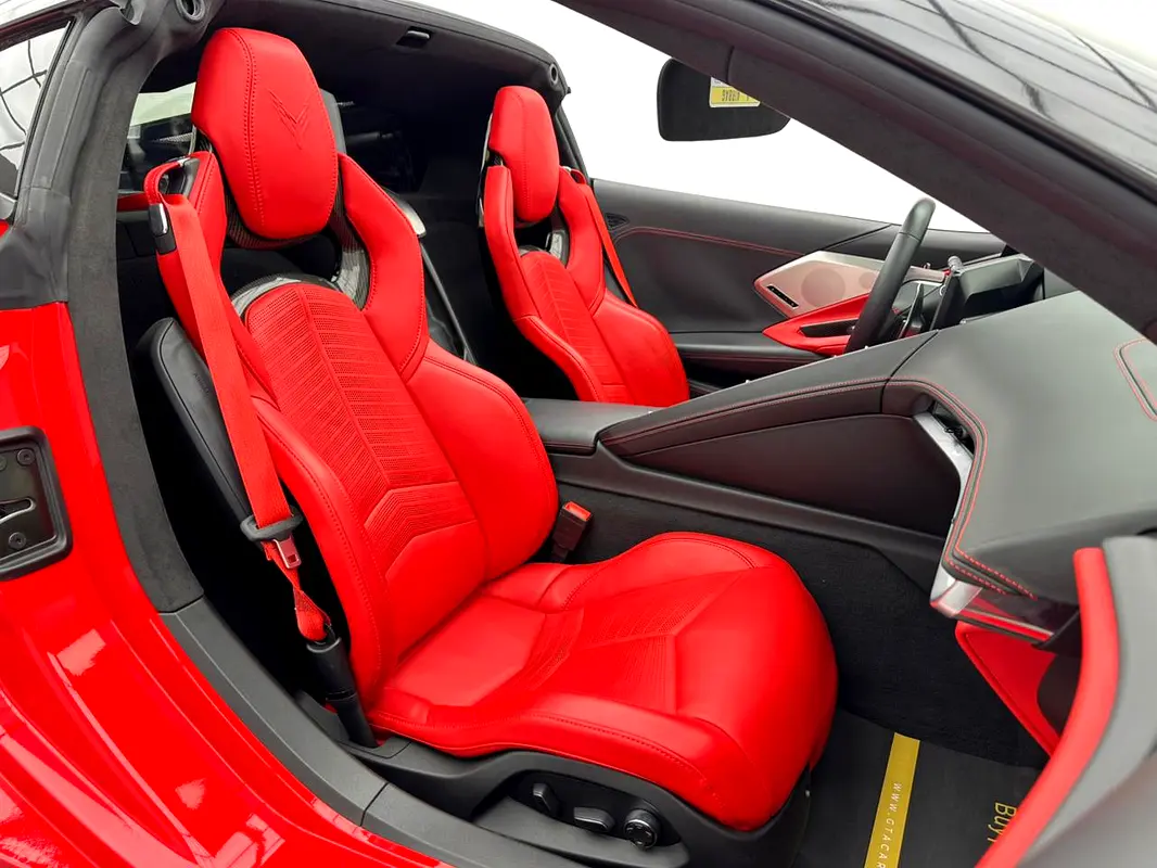 CHEVROLET Corvette Stingray 2021 - photo 11 - Import Émirats | International Cars