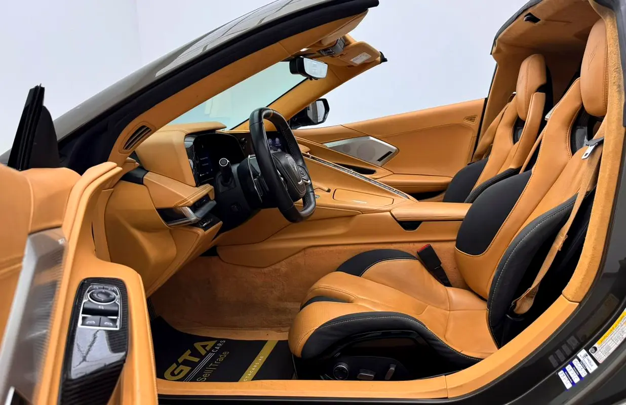 CHEVROLET Corvette C8 3LT 2021 - photo 12 - Import Émirats | International Cars