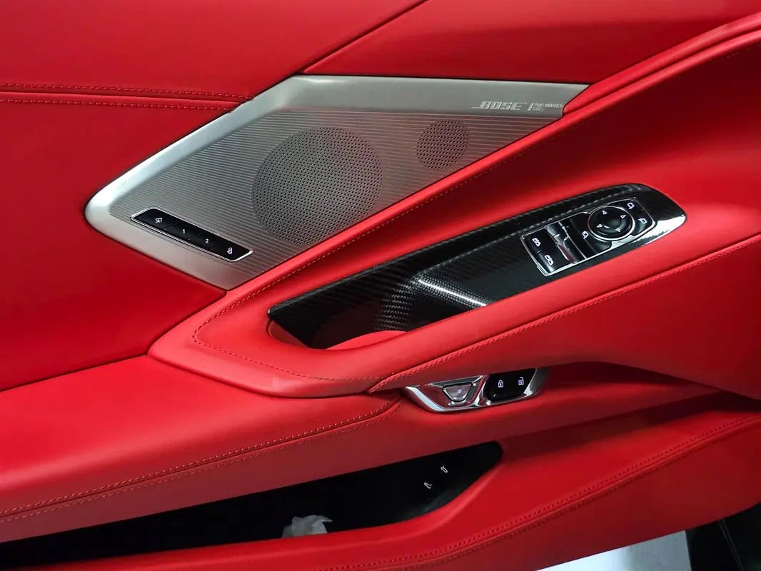 CHEVROLET Corvette Stingray 2023 - photo 4 - Import Émirats | International Cars