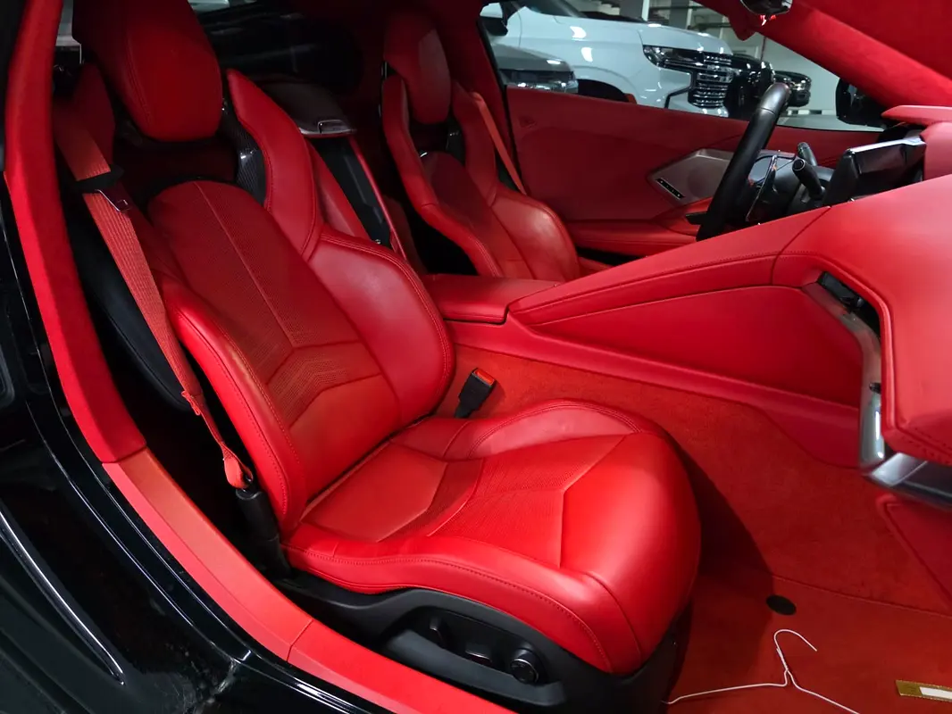 CHEVROLET Corvette Stingray 2023 - photo 8 - Import Émirats | International Cars