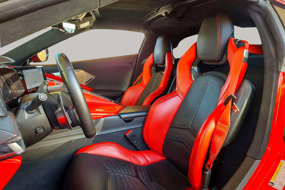 CHEVROLET Corvette Stingray 2021 - photo 11 - Import Émirats | International Cars