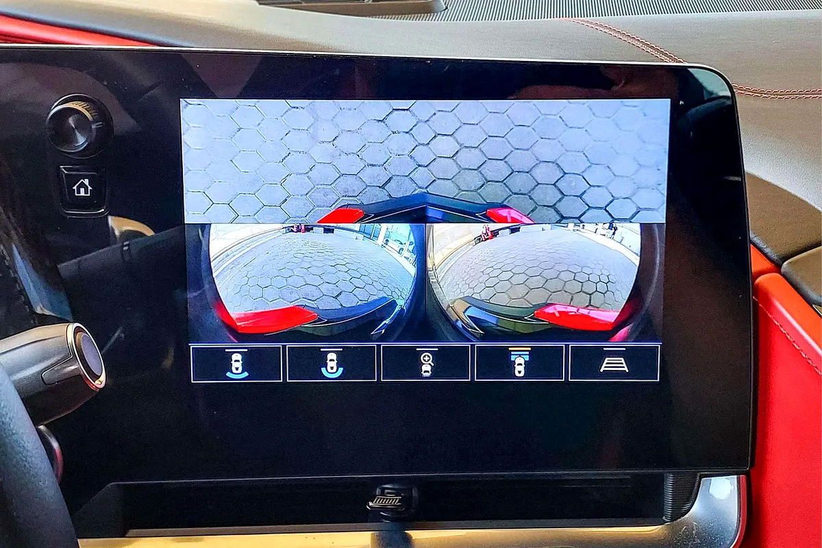 CHEVROLET Corvette Stingray 2021 - photo 12 - Import Émirats | International Cars