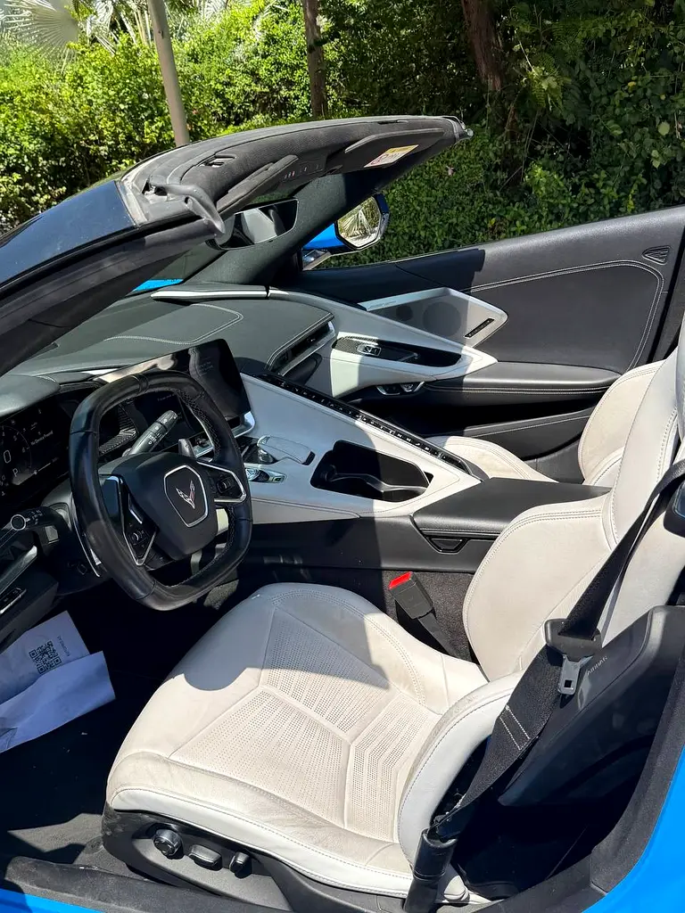 CHEVROLET Corvette C8 3LT 2022 - photo 3 - Import Émirats | International Cars