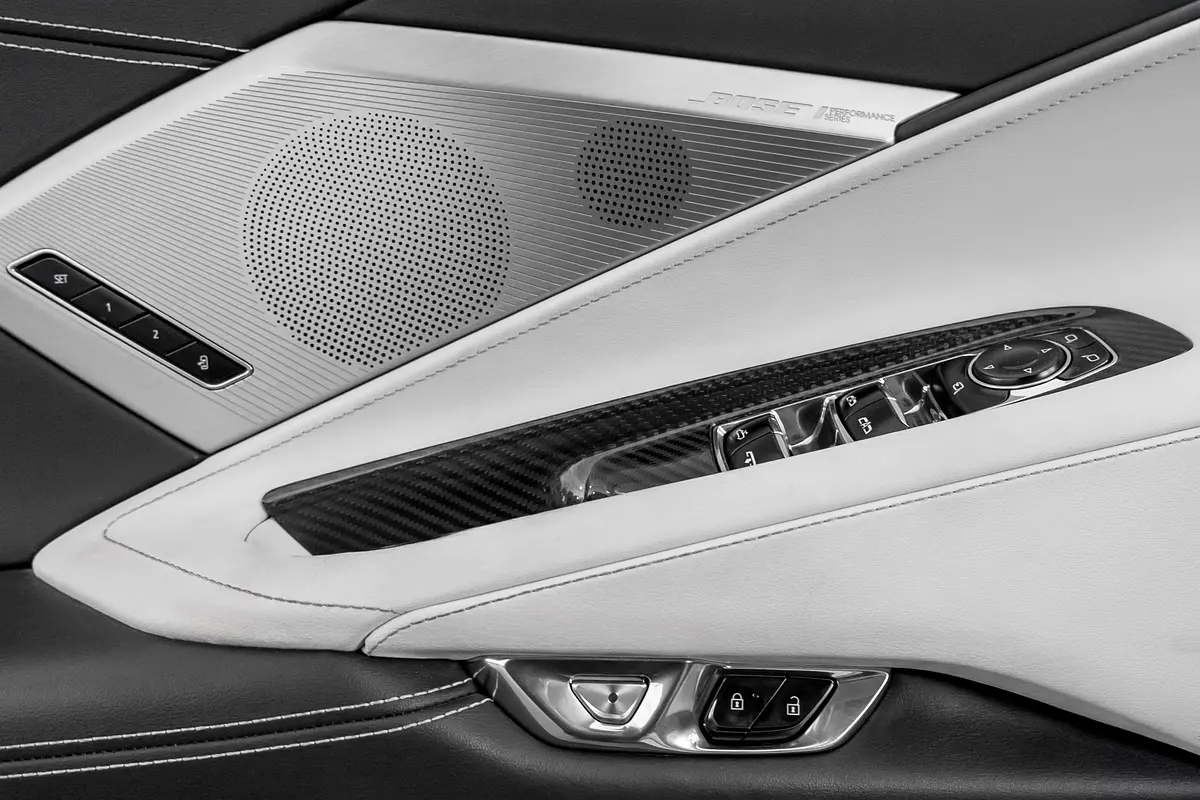 CHEVROLET Corvette Stingray 2022 - photo 11 - Import Émirats | International Cars