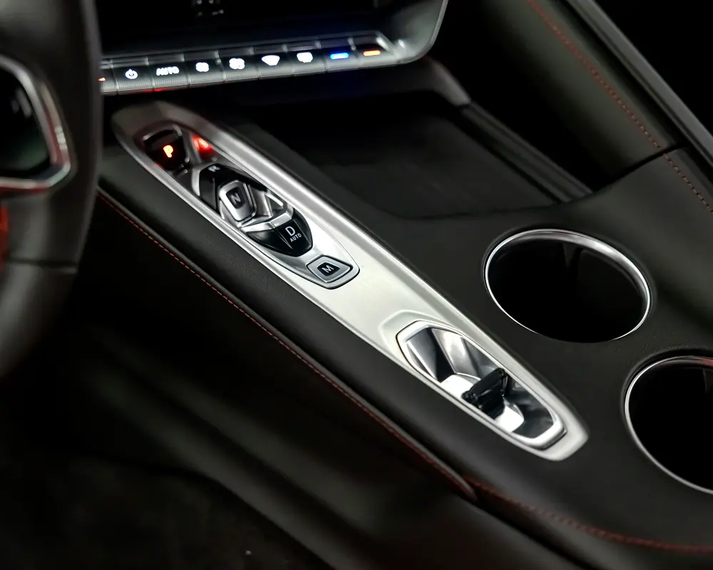 CHEVROLET Corvette Stingray 2026 - photo 12 - Import Émirats | International Cars