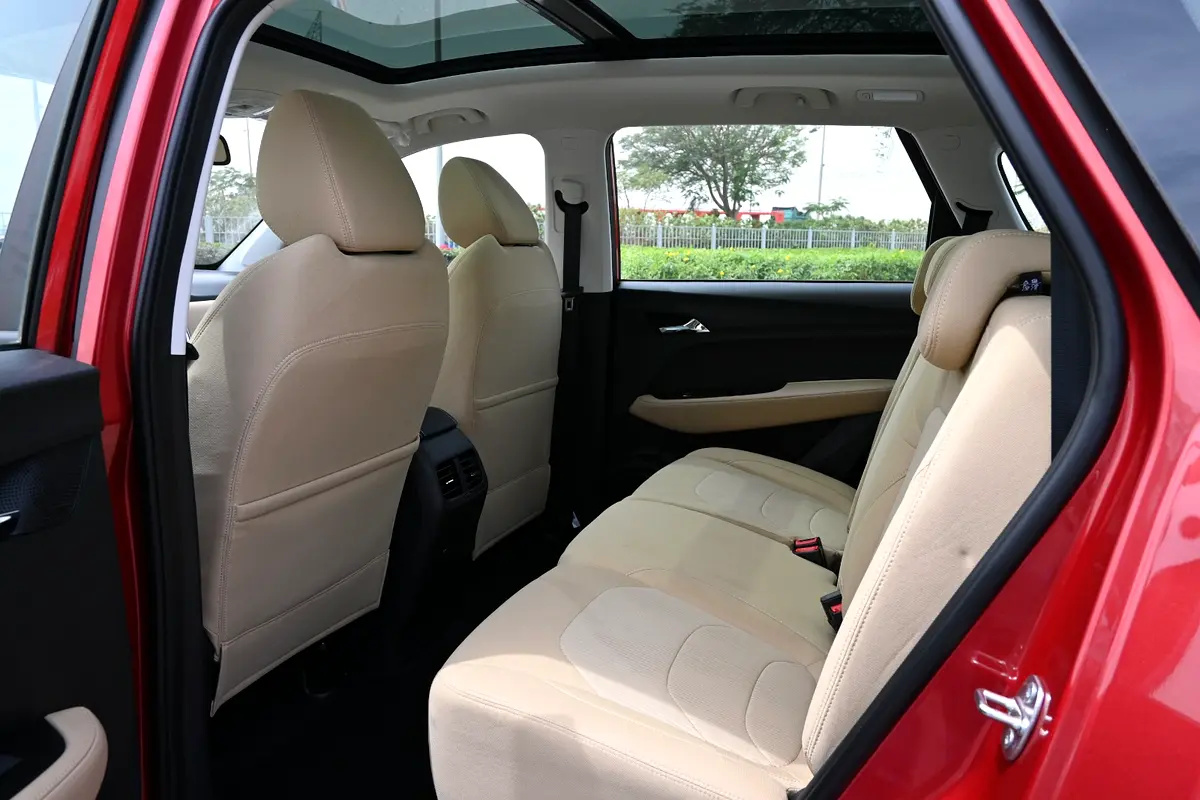 CHEVROLET Captiva Premier 2025 - photo 10 - Import Émirats | International Cars