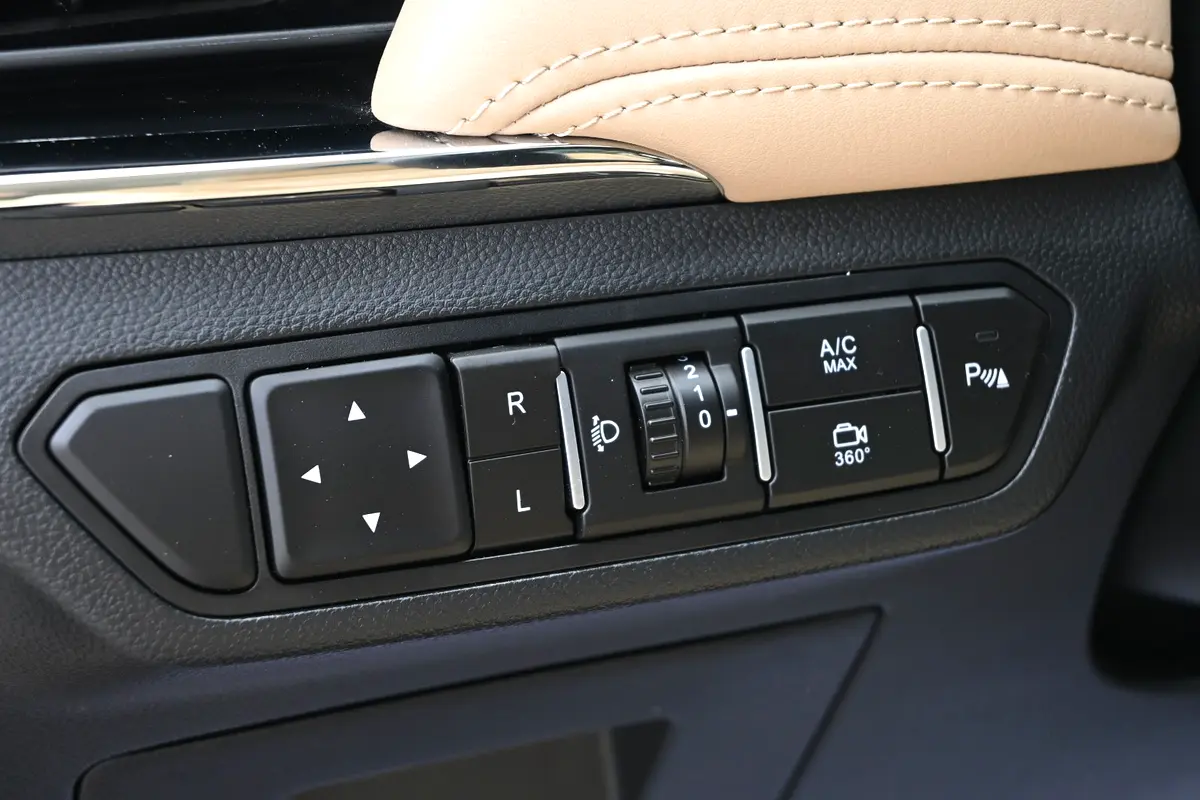 CHEVROLET Captiva Premier 2025 - photo 12 - Import Émirats | International Cars