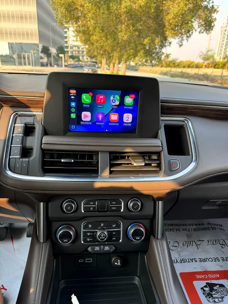 CHEVROLET Suburban LS 4WD 2023 - photo 12 - Import Émirats | International Cars