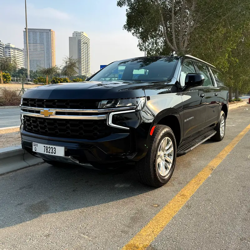 CHEVROLET Suburban LS 4WD 2023 - photo 4 - Import Émirats | International Cars