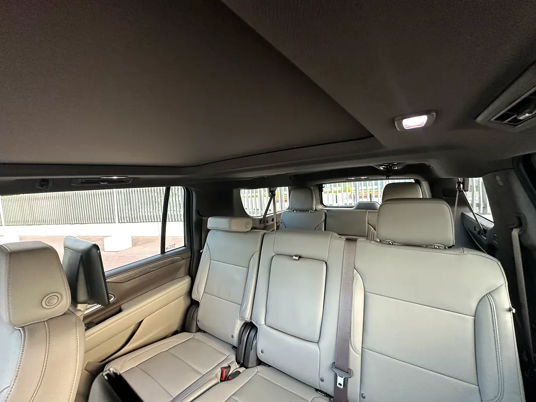 CHEVROLET Suburban LT 2024 - photo 6 - Import Émirats | International Cars