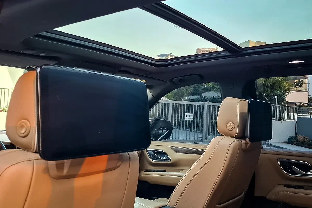 CHEVROLET Tahoe Premier 2023 - photo 12 - Import Émirats | International Cars