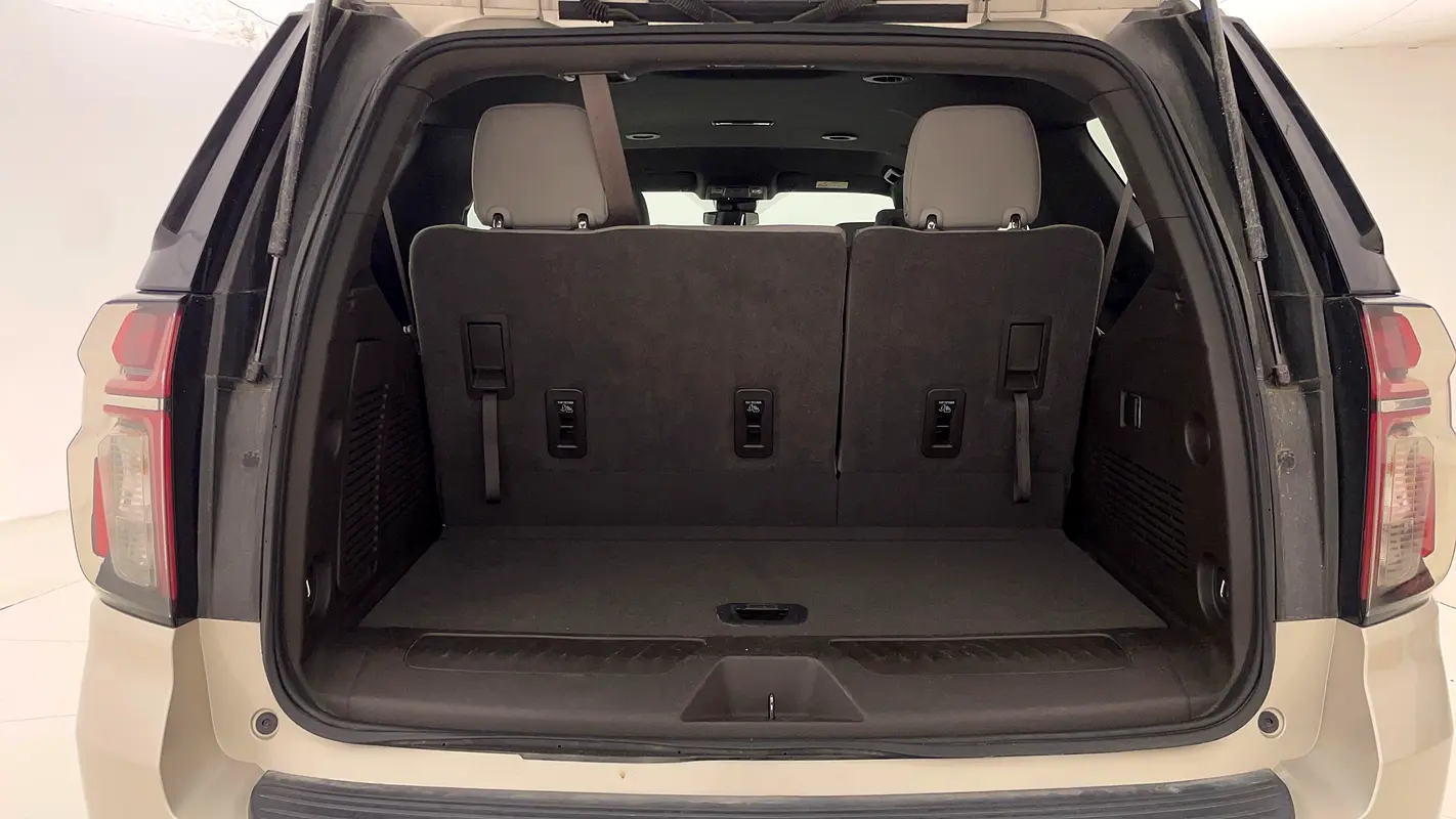 CHEVROLET Tahoe LS 2023 - photo 11 - Import Émirats | International Cars