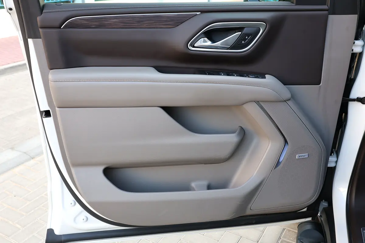 CHEVROLET Tahoe Z71 2022 - photo 8 - Import Émirats | International Cars