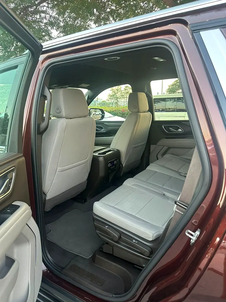 CHEVROLET Tahoe LS 2023 - photo 10 - Import Émirats | International Cars