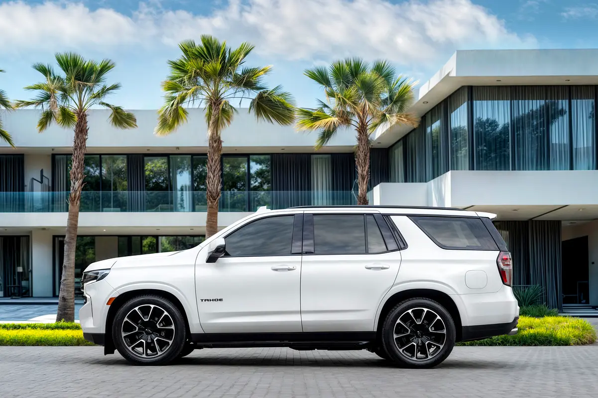 CHEVROLET Tahoe RST 2023 - photo 2 - Import Émirats | International Cars