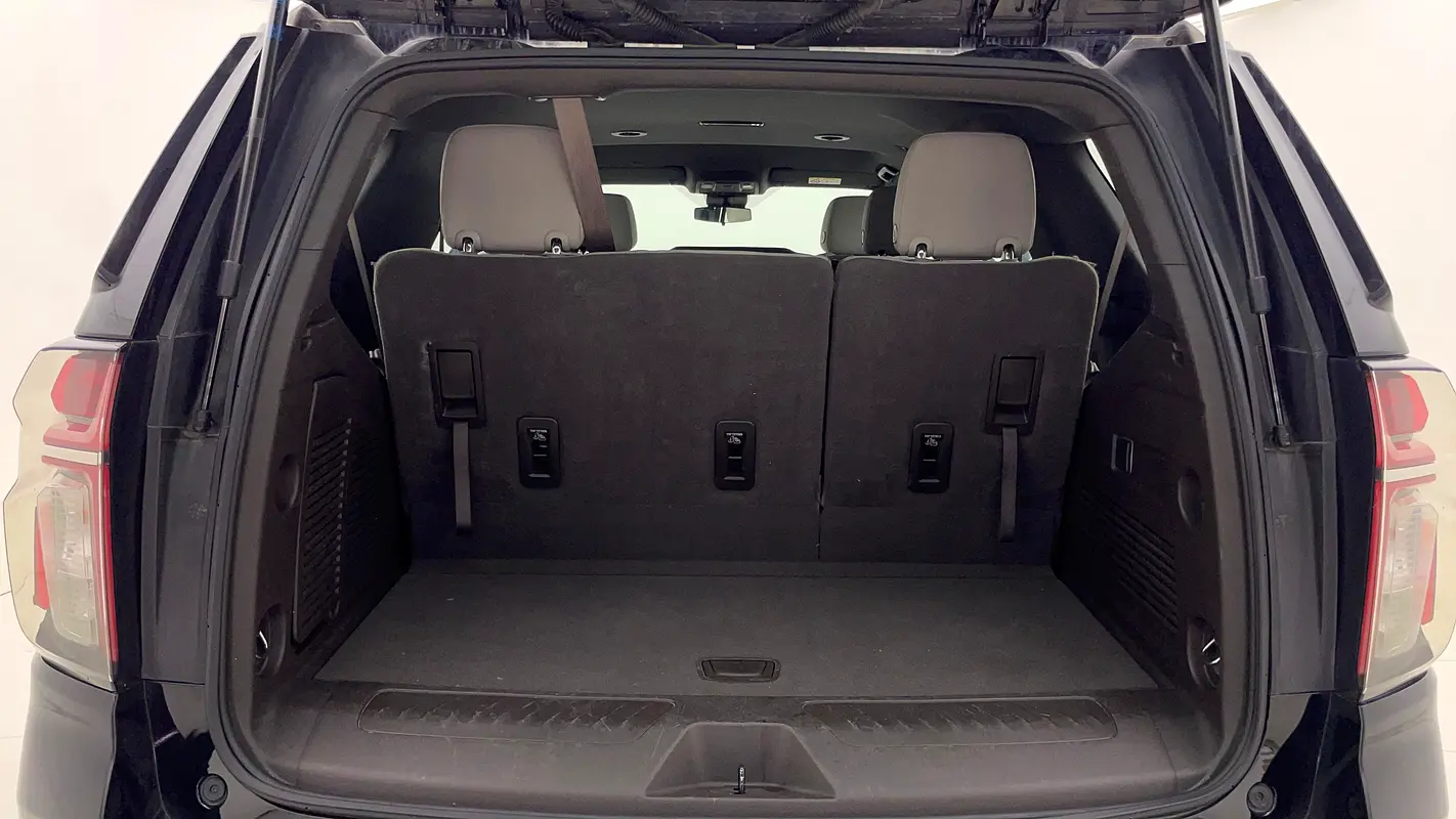 CHEVROLET Tahoe LS 2023 - photo 11 - Import Émirats | International Cars