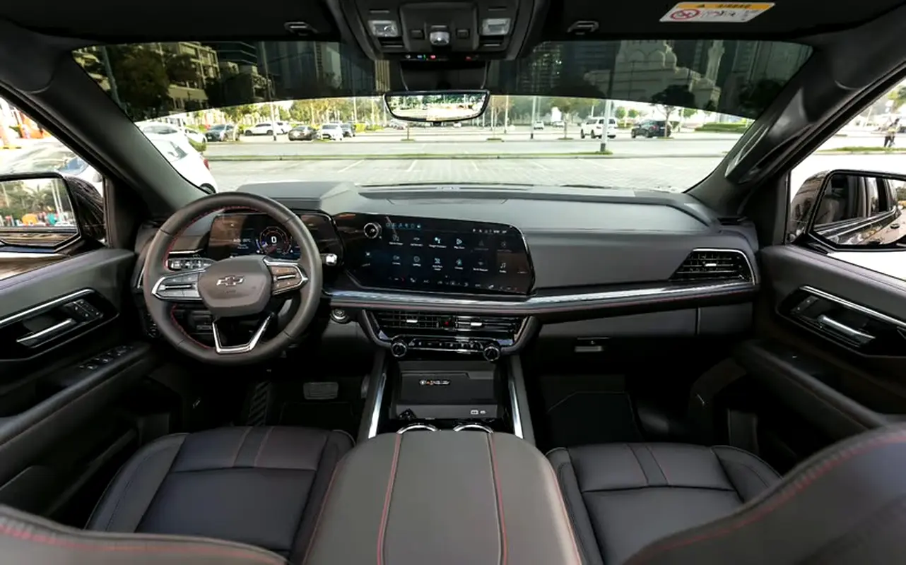 CHEVROLET Tahoe RST 2025 - photo 6 - Import Émirats | International Cars