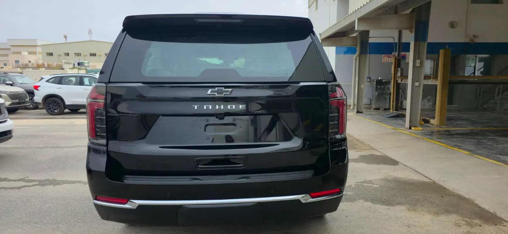 CHEVROLET Tahoe LS 2026 - photo 5 - Import Émirats | International Cars