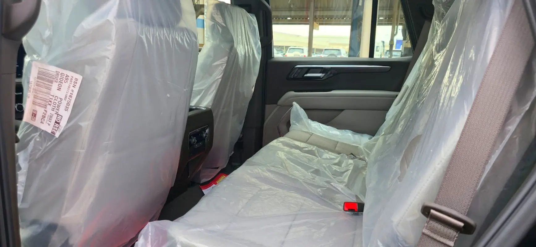 CHEVROLET Tahoe LS 2026 - photo 8 - Import Émirats | International Cars