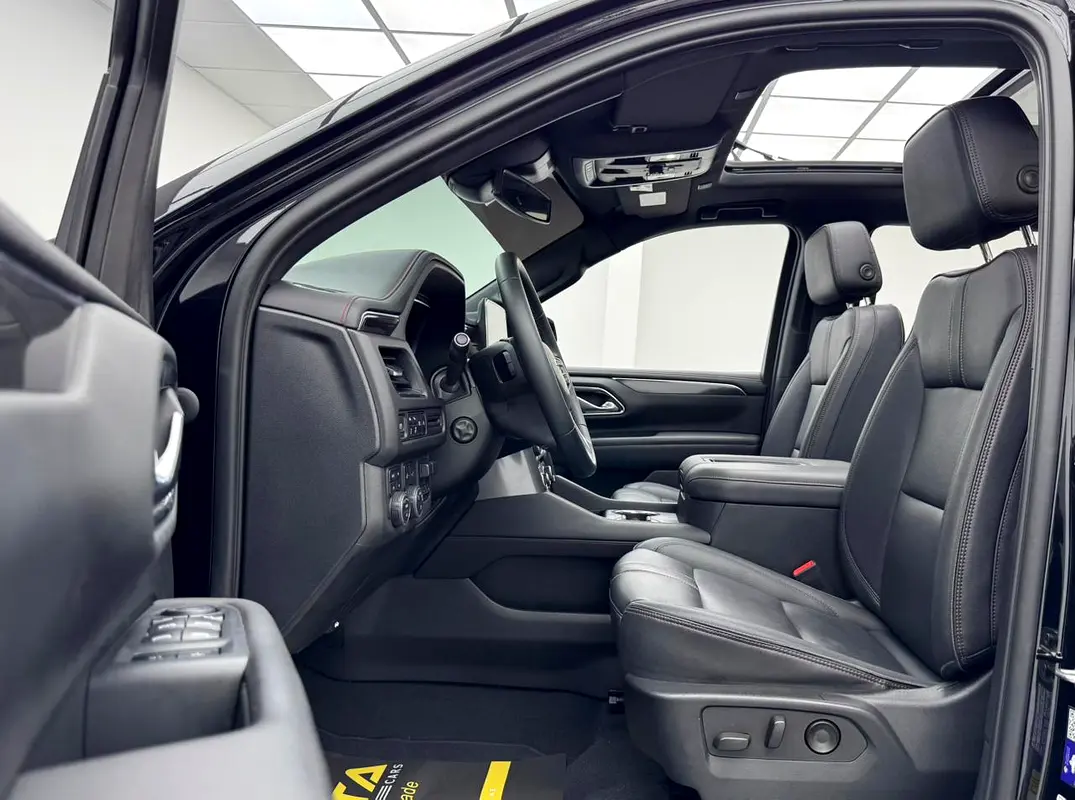 CHEVROLET Tahoe RST 2023 - photo 8 - Import Émirats | International Cars