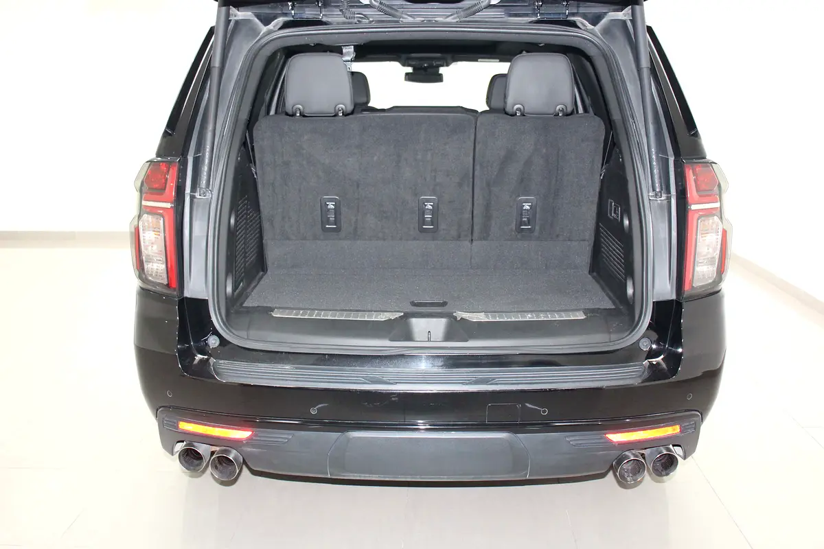 CHEVROLET Tahoe RST 2023 - photo 5 - Import Émirats | International Cars