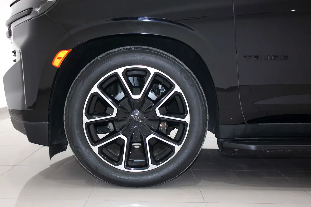 CHEVROLET Tahoe RST 2023 - photo 6 - Import Émirats | International Cars