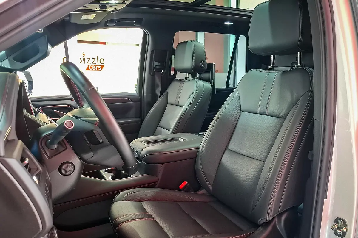 CHEVROLET Tahoe RST 2023 - photo 11 - Import Émirats | International Cars