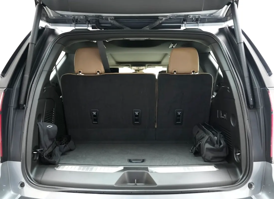 CHEVROLET Tahoe Premier 2023 - photo 8 - Import Émirats | International Cars