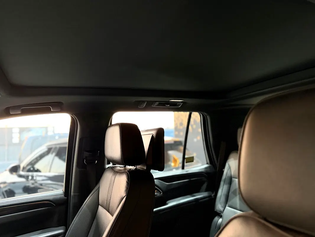 CHEVROLET Tahoe RST 2022 - photo 9 - Import Émirats | International Cars